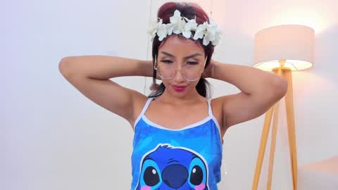 Snapshot of naomiiii__ chatting on 3, 1, 2025 naomiiii online show from 3, 1, 2025