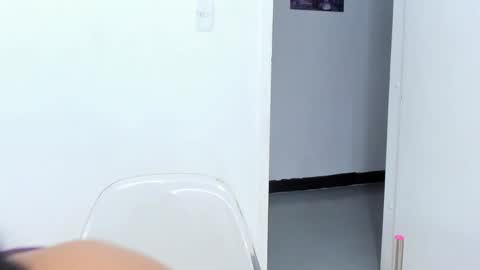 Snapshot of naomiiii__ chatting on 25, 1, 2025 naomiiii online show from 25, 1, 2025