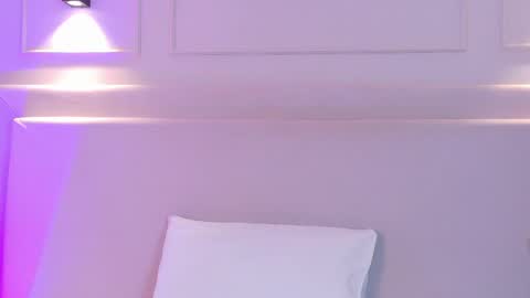 Snapshot of naomiklarc chatting on 21, 4, 2026 Naomi Klarc online show from 21, 4, 2026