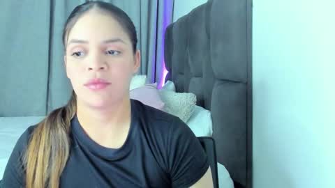 Snapshot of naomipalmer_ chatting on 26, 10, 2025 Naomi online show from 26, 10, 2025