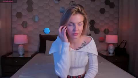 Naomi online show from 4, 10, 2025