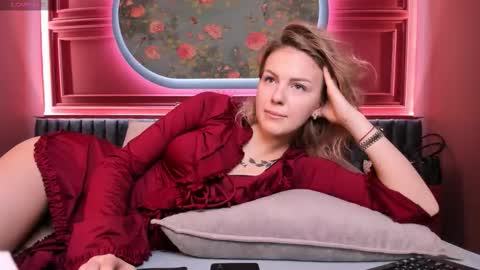 Naomi online show from 15, 10, 2025