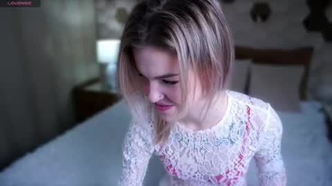 Naomi online show from 12, 11, 2025