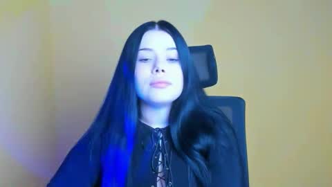 Snapshot of naomivibes chatting on 2, 10, 2025 Naomi online show from 2, 10, 2025