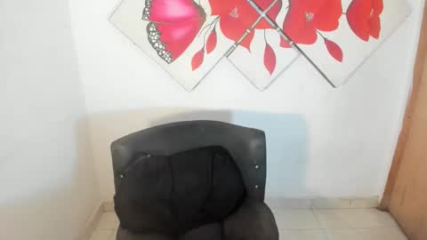 naomiwildburn online show from 5, 4, 2026