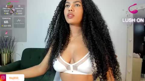 Snapshot of naomixjones1 chatting on 10, 3, 2025 Naomi     online show from 10, 3, 2025