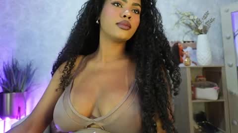 Naomi     online show from 7, 5, 2026