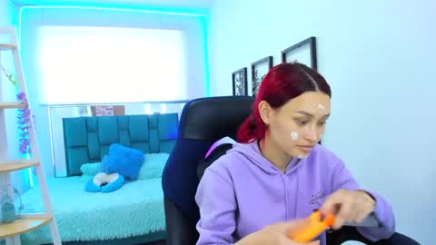 naomy online show from 22, 9, 2025