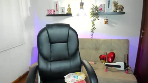 naomy online show from 6, 8, 2026