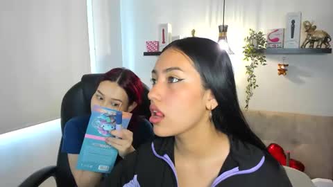 Snapshot of naomy_stanley chatting on 1, 6, 2026 Naomy Stanley online show from 1, 6, 2026