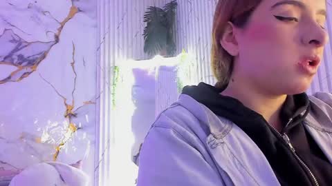 Naomy  online show from 19, 4, 2026