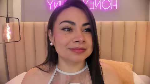 Snapshot of naomymonroe_ chatting on 21, 5, 2026 Naomy online show from 21, 5, 2026