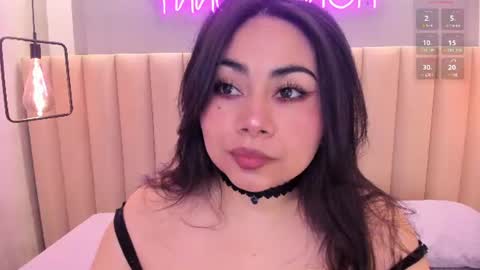 Snapshot of naomymonroe_ chatting on 22, 6, 2026 Naomy online show from 22, 6, 2026