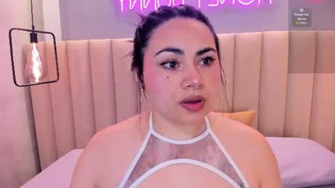 Snapshot of naomymonroe_ chatting on 30, 6, 2026 Naomy online show from 30, 6, 2026
