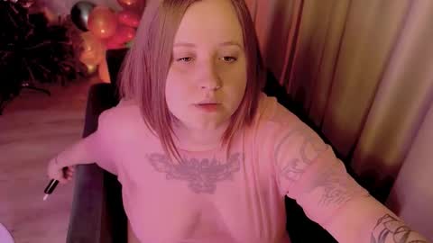 Snapshot of naomyreyyy chatting on 15, 1, 2026 Naomy Rey online show from 15, 1, 2026