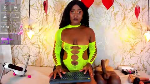 Naomy online show from 20, 5, 2026