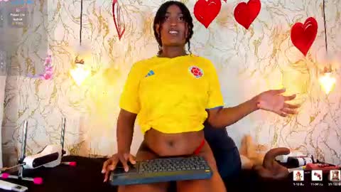 Snapshot of naomyy_cooper chatting on 17, 6, 2026 Naomy online show from 17, 6, 2026