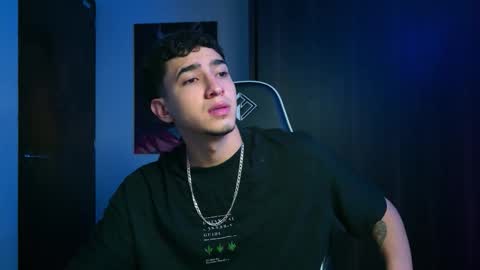 Snapshot of naranjo_seb chatting on 31, 10, 2025 sebastian online show from 31, 10, 2025