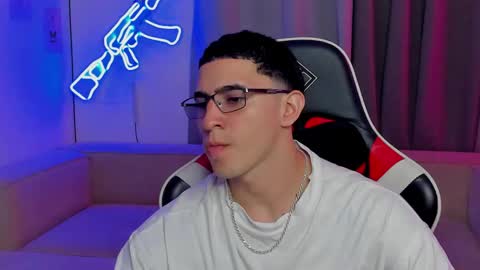 Snapshot of naranjo_seb chatting on 7, 4, 2026 sebastian online show from 7, 4, 2026