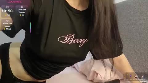 Snapshot of nari_jin chatting on 15, 12, 2025 nari_jin online show from 15, 12, 2025