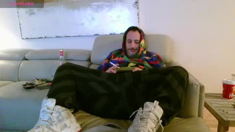 nassobout online show from 1, 1, 2025