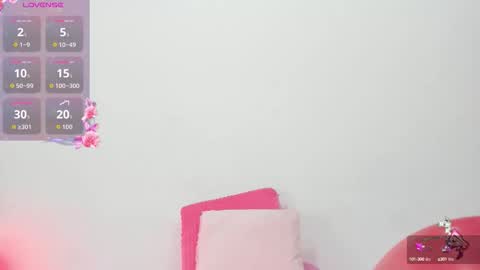 Snapshot of nassty_slutty chatting on 15, 10, 2025 Tanisha online show from 15, 10, 2025