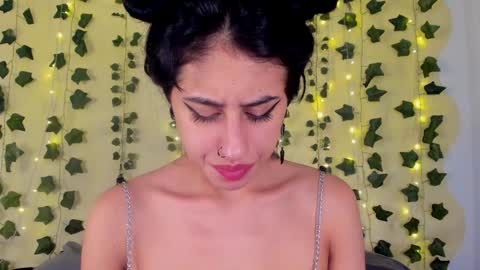 Maira online show from 4, 2, 2025