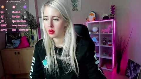 Snapshot of nastasya_cute chatting on 2, 3, 2026 Nastya online show from 2, 3, 2026