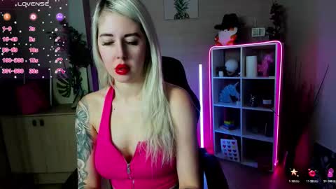 Snapshot of nastasya_cute chatting on 9, 3, 2026 Nastya online show from 9, 3, 2026