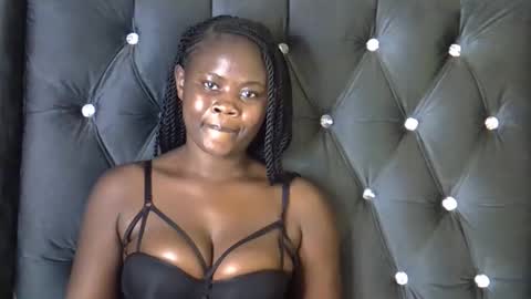 Snapshot of nasty_freakie chatting on 14, 12, 2025 jewel online show from 14, 12, 2025