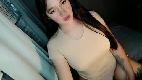 MERA DONT FORGET TO FOLLOW ME AND GIVE ME THUMBS UP online show from 8, 4, 2026