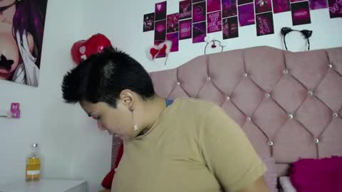 Snapshot of nat_evans8 chatting on 7, 7, 2026 nat_evans8 online show from 7, 7, 2026