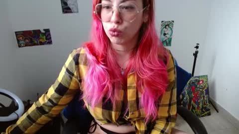 Snapshot of nat_lau chatting on 26, 9, 2025 Nat online show from 26, 9, 2025