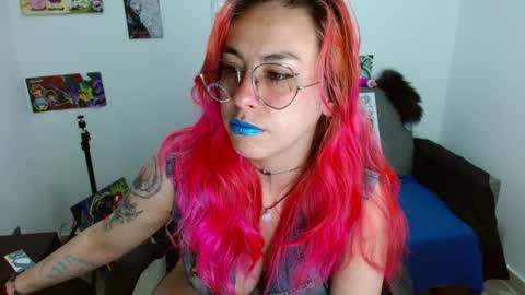 Snapshot of nat_lau chatting on 30, 10, 2025 Nat online show from 30, 10, 2025