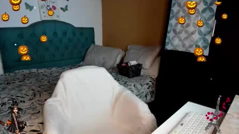 Snapshot of nata_paris chatting on 27, 10, 2025 Natalia online show from 27, 10, 2025