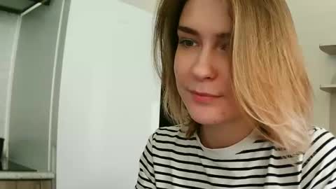 Snapshot of natali_bright chatting on 14, 3, 2026 natali bright online show from 14, 3, 2026