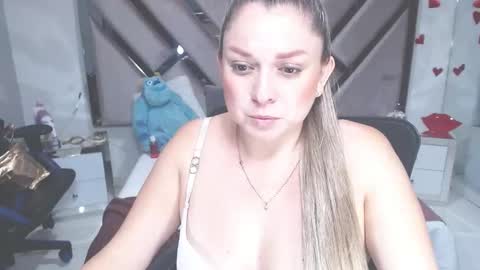 Snapshot of natalia5560 chatting on 16, 2, 2025 natalia5560 online show from 16, 2, 2025