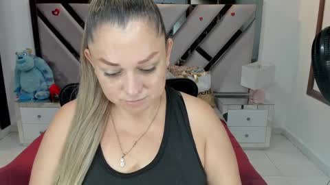 Snapshot of natalia5560 chatting on 7, 10, 2025 natalia5560 online show from 7, 10, 2025