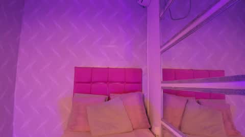 Naty  online show from 20, 1, 2025