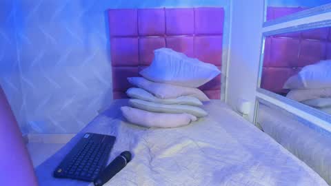 Naty  online show from 21, 1, 2025