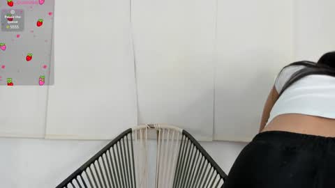 Naty  online show from 8, 2, 2025