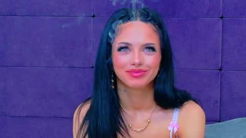 nataliacroft online show from 29, 4, 2026