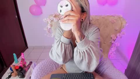 Nataliua Henao online show from 26, 9, 2025