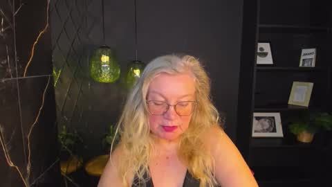 Snapshot of natalicloud chatting on 21, 10, 2025 NataliCloud online show from 21, 10, 2025