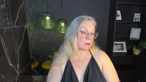 Snapshot of natalicloud chatting on 29, 10, 2025 NataliCloud online show from 29, 10, 2025