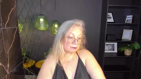 Snapshot of natalicloud chatting on 7, 11, 2025 NataliCloud online show from 7, 11, 2025