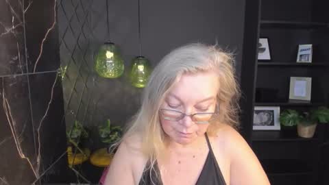Snapshot of natalicloud chatting on 14, 11, 2025 NataliCloud online show from 14, 11, 2025