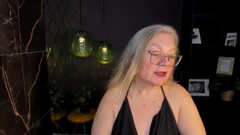 Snapshot of natalicloud chatting on 22, 11, 2025 NataliCloud online show from 22, 11, 2025