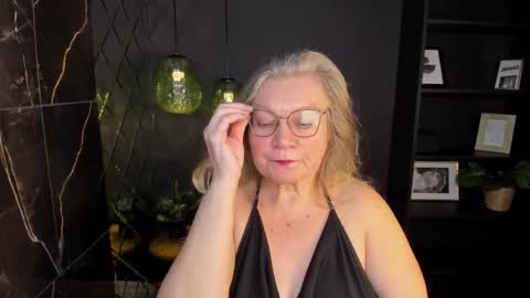 Snapshot of natalicloud chatting on 23, 11, 2025 NataliCloud online show from 23, 11, 2025