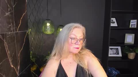 Snapshot of natalicloud chatting on 16, 12, 2025 NataliCloud online show from 16, 12, 2025
